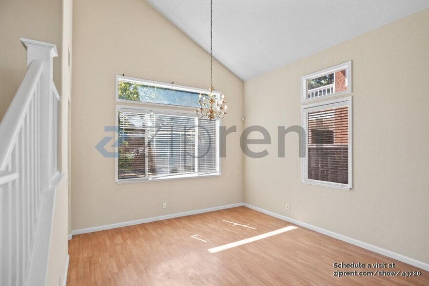 Building Photo - 2341 Whitetail Dr