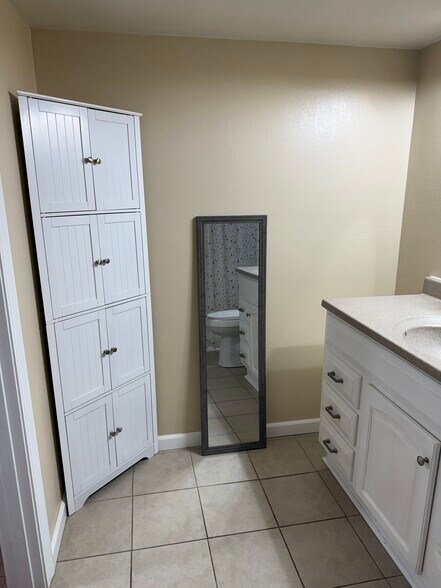 Bathroom - 214 Eagle Ave