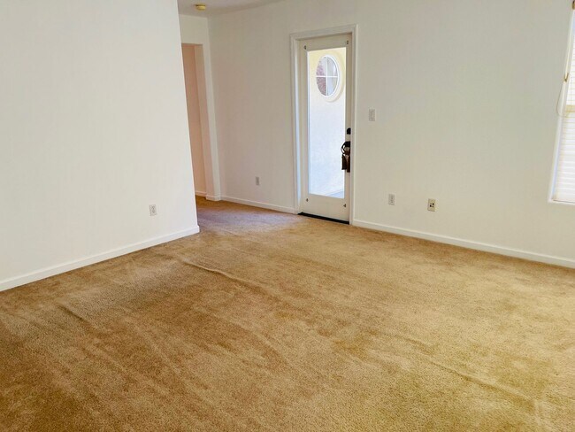 Building Photo - 4285 Bromley Ct