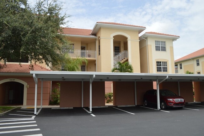 GREAT CONDO IN CAPE CORAL 2+ DEN/2 $1,800!! - GREAT CONDO IN CAPE CORAL 2+ DEN/2  $1,800!!