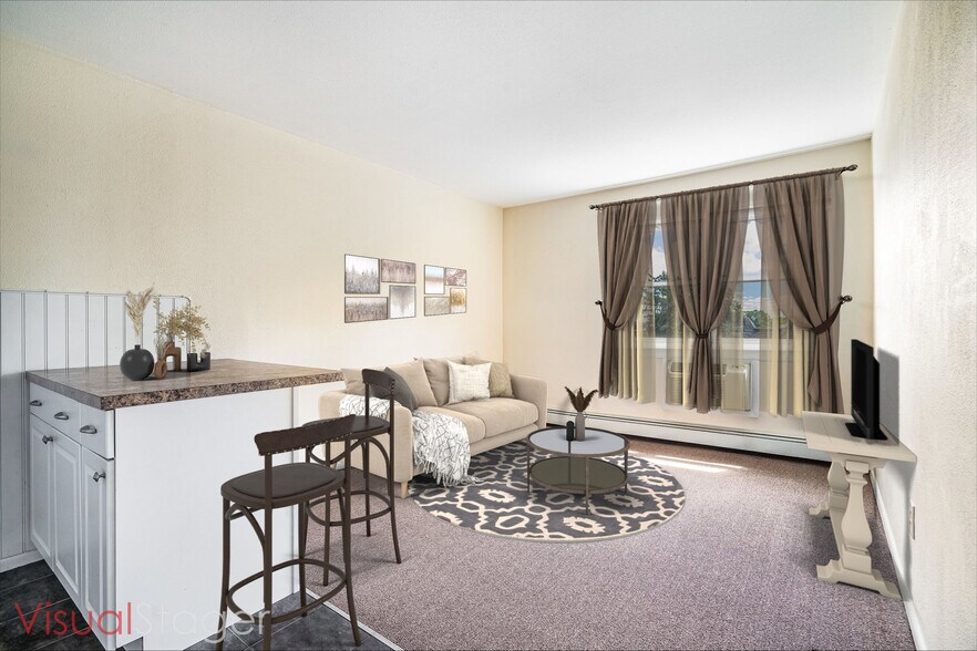 Living Room - 18 Fairfield Ave