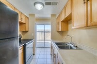Building Photo - Cozy 2BR/2BA in Spring Valley Near the Strip