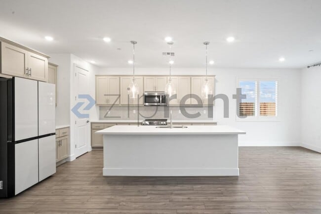 Building Photo - 3358 Jubilee Dr