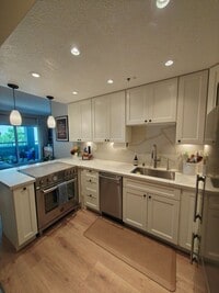 Building Photo - Furnished 1-Bedroom Garden Oasis at Bay Crest Condominiums | Rincon Hill