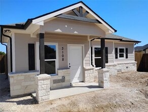 Building Photo - 1012 Wooded Holw Ct