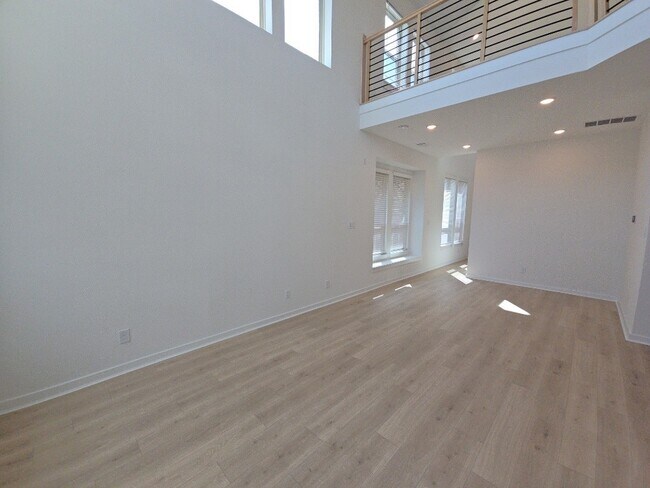 Building Photo - 16518 Amber Patina Ln