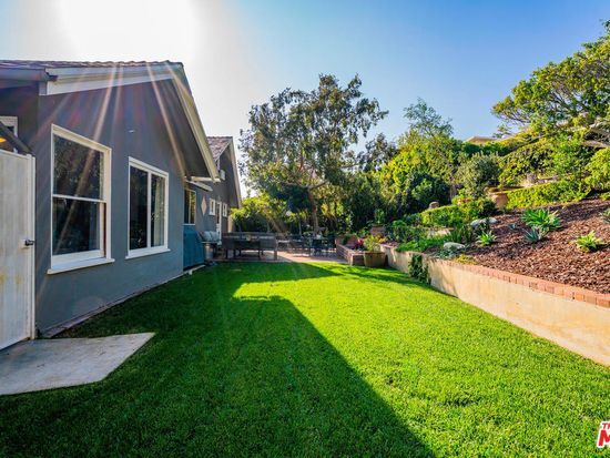 Terraced back yard - 16655 Marquez Ter