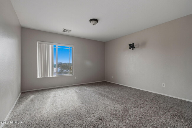 Building Photo - 9444 W Hubbell St