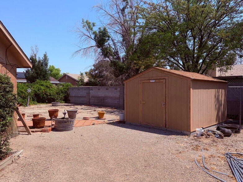 Building Photo - 5516 Cochiti Ct NW