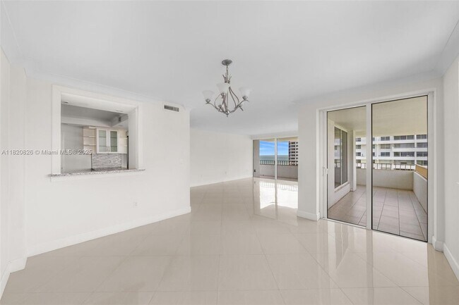 Building Photo - 177 Ocean Ln Dr