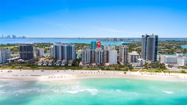 Building Photo - 6039 Collins Ave