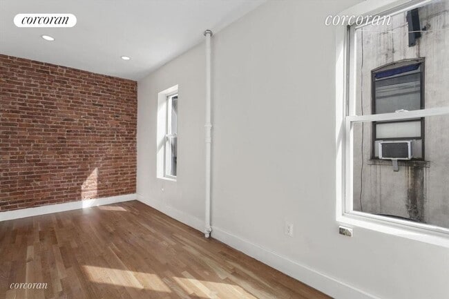 Building Photo - 53 W 106th St