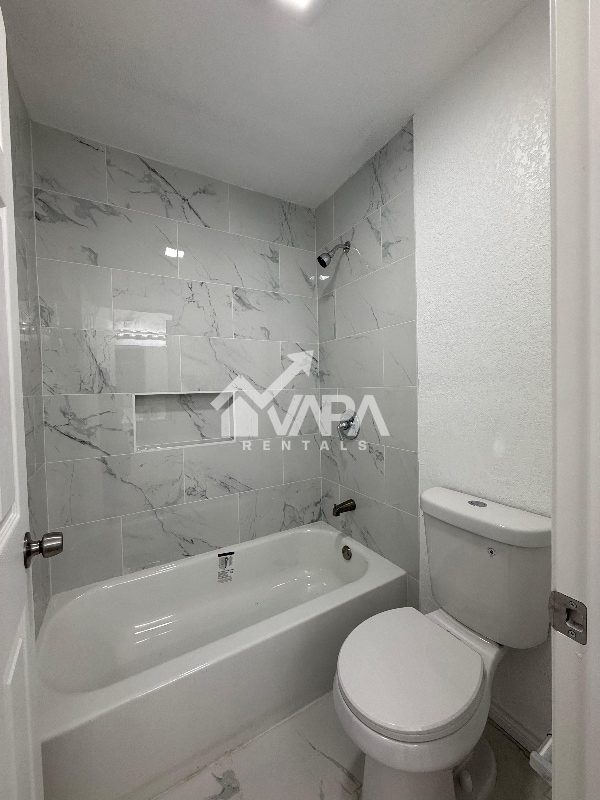 Building Photo - 7131 Rolling Hills Ln