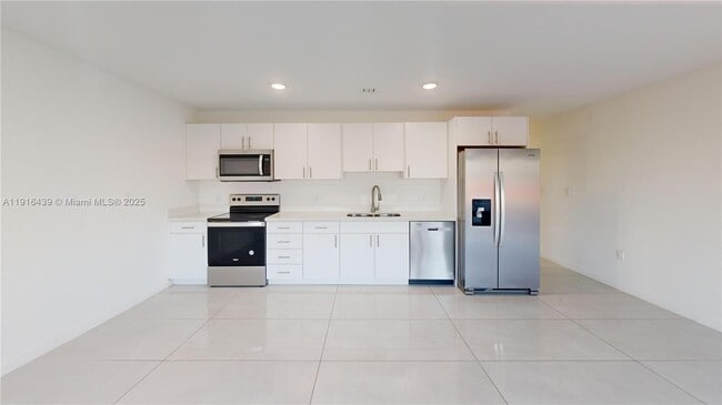 Building Photo - 14546 SW 260th St