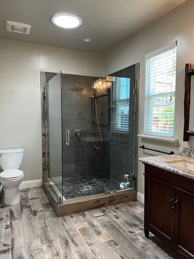 Building Photo - Prospects Heights Charmer 3bd / 2.5ba House