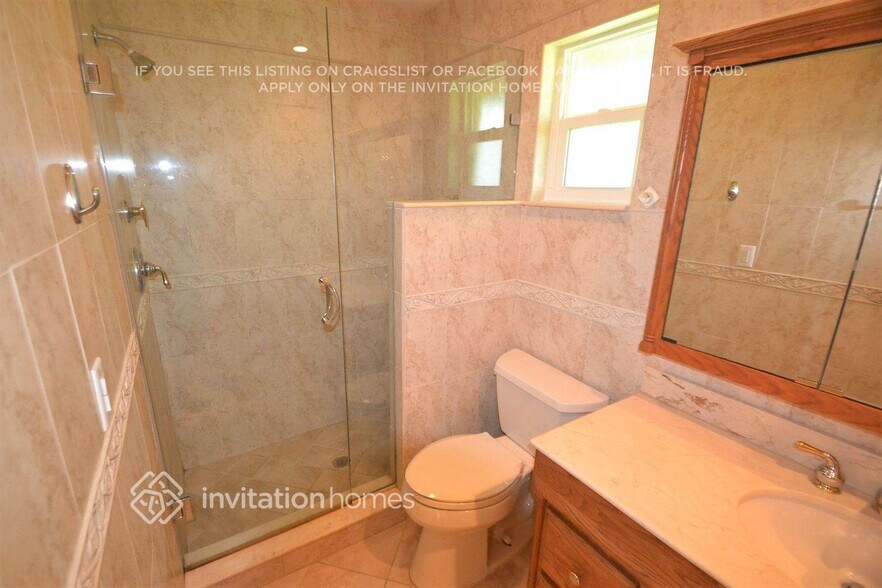 Building Photo - 1475 Red Pine Trail
