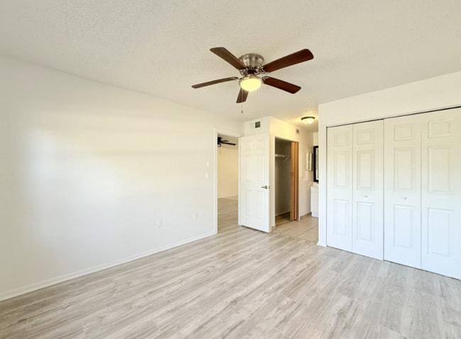 Building Photo - 380 2nd Ave N