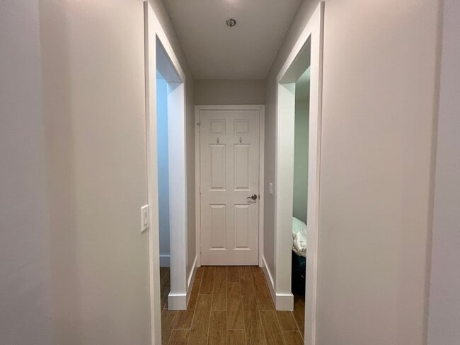 Building Photo - Beautiful 4 Bed 4.5 Bath luxury Townhouse with Elevator located by the Beach Lauderdale by the Sea