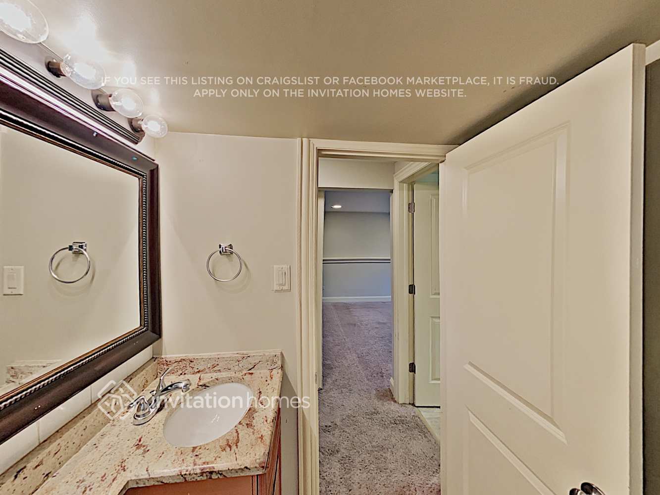 Building Photo - 7522 S Lockwood Ave