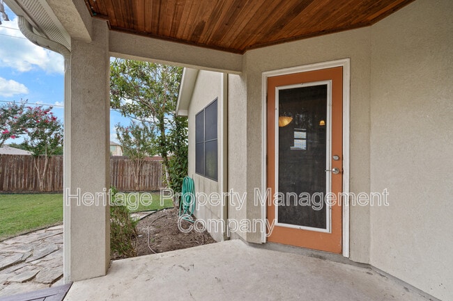 Building Photo - 1214 Sugar Land Dr