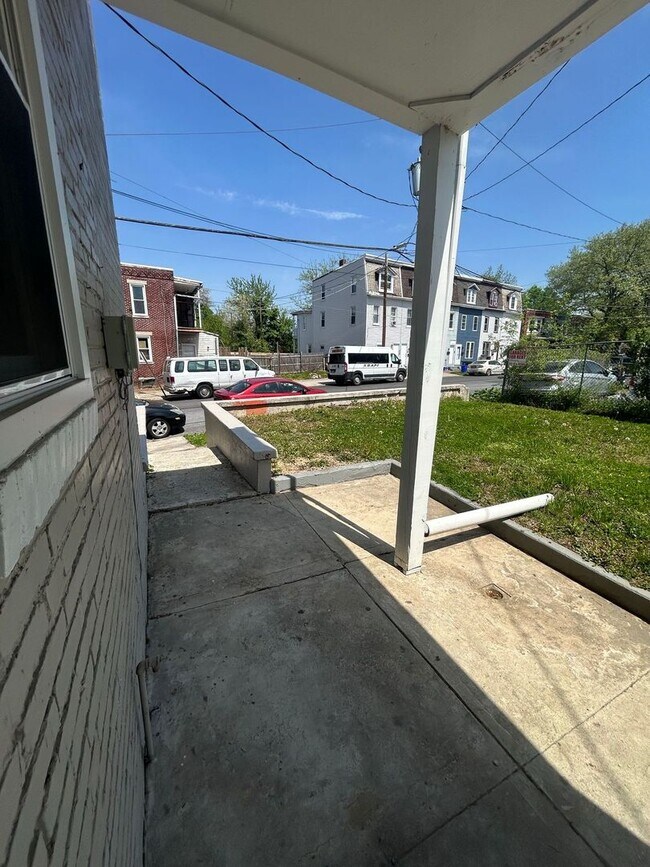 Building Photo - 2667 N 6th St