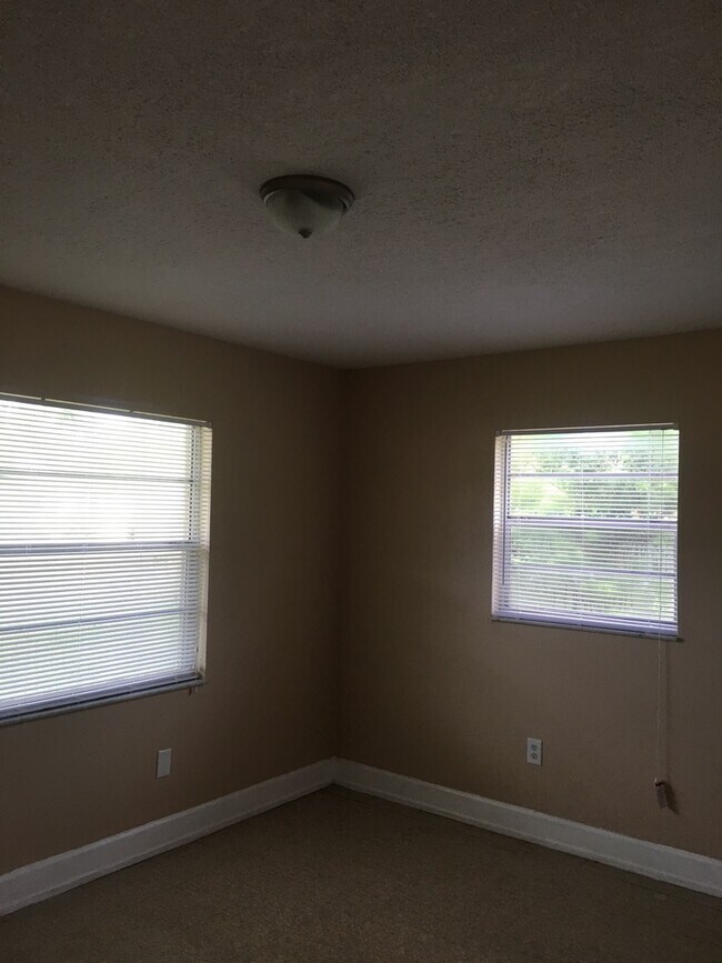 Building Photo - 4333 Stephanie Way