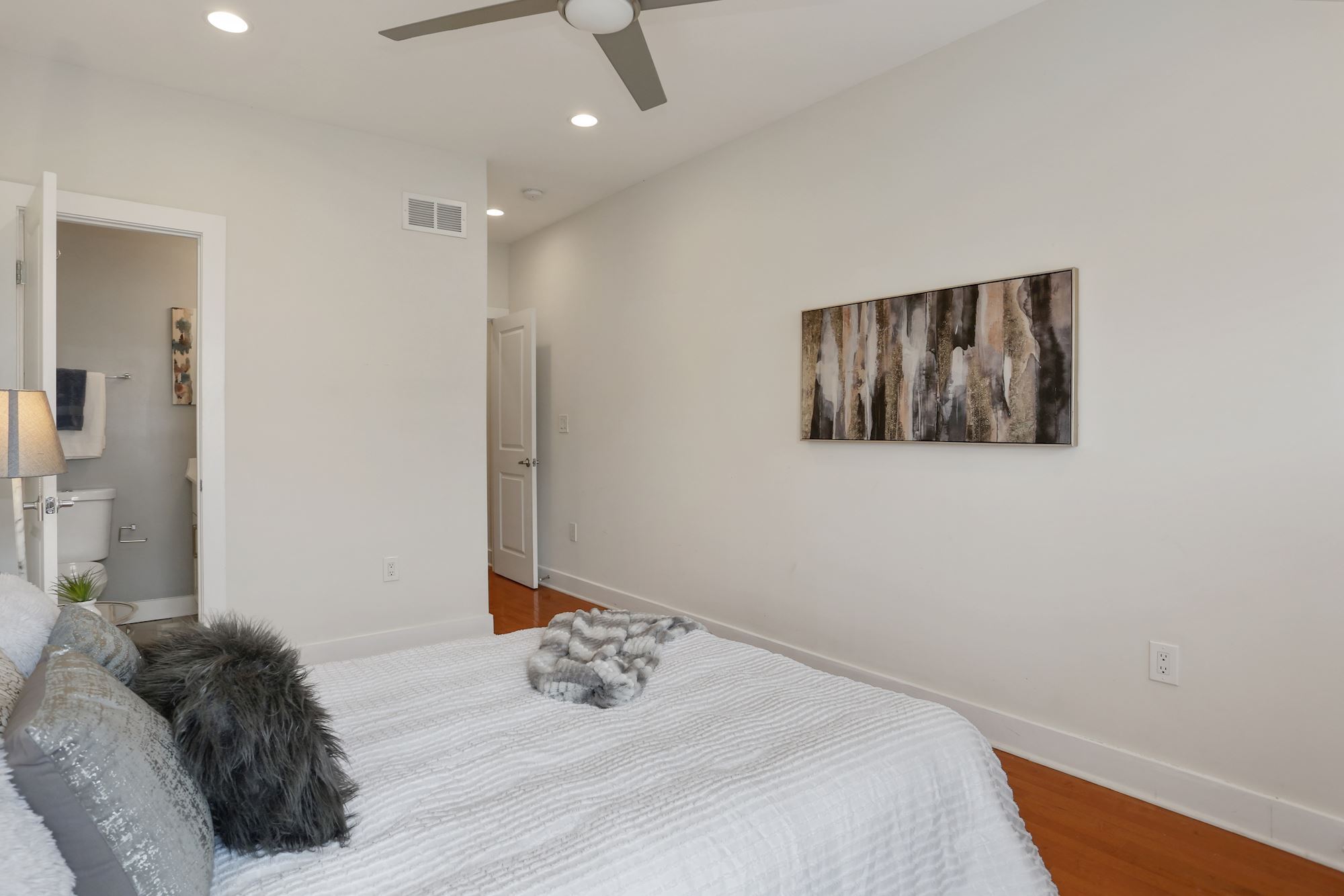 Building Photo - 43 Hanover Pl NW