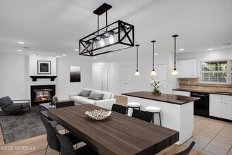 Building Photo - 9 Ambrose Ln