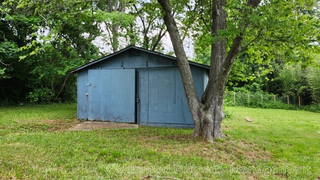 Building Photo - 116 Nix Cir