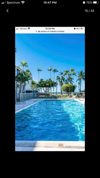 Large swimming pool - 85-175 Farrington Hwy