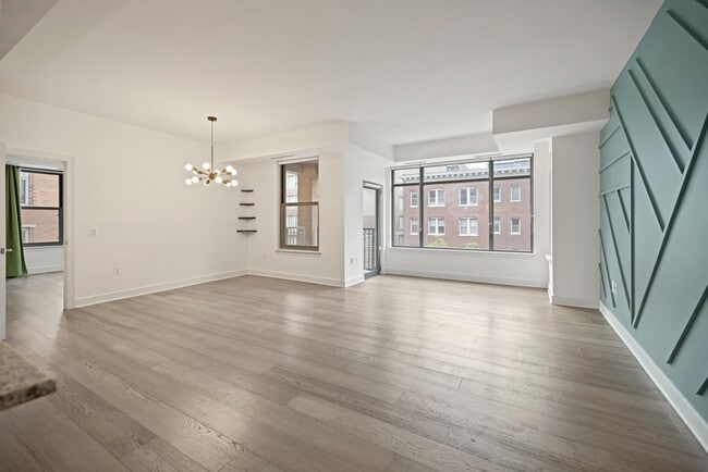 Building Photo - 2425 L St NW