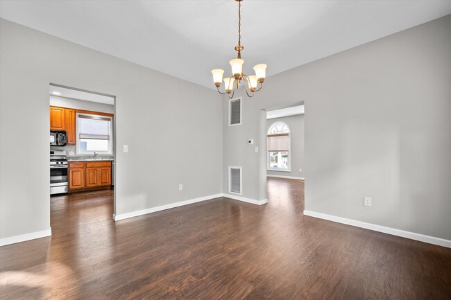 Dining Room - 34 Prairie Ave