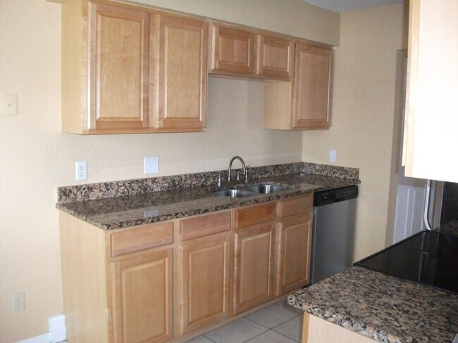 Building Photo - 21 Clipper Ct