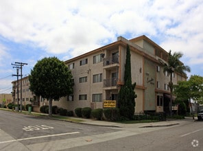 Building Photo - 200 W. Arbor Vitae St.