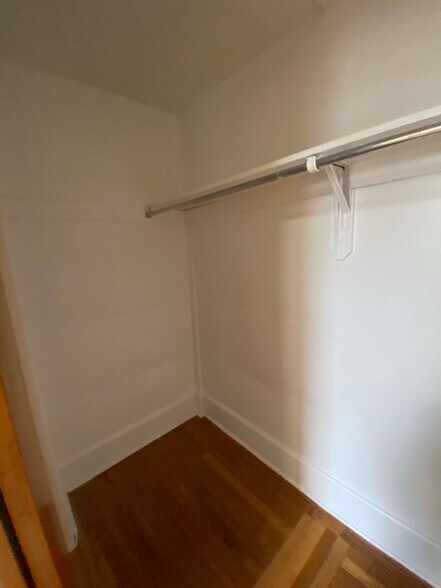 Interior Photo - Palisades Towers