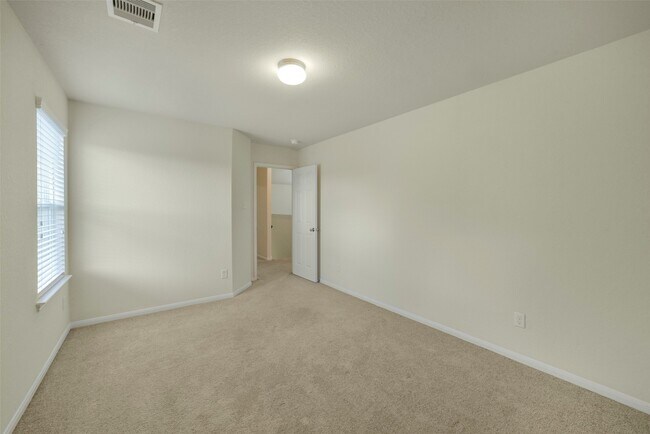 Building Photo - 10502 Chestnut Path Way
