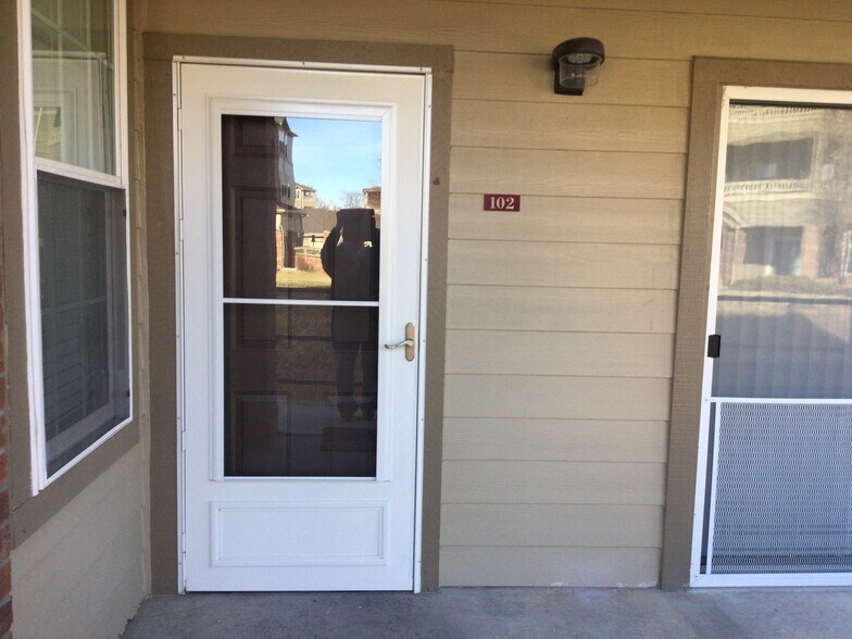 Building Photo - 12888 Ironstone Way