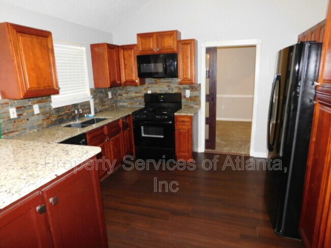 Building Photo - 5147 Round Table Dr