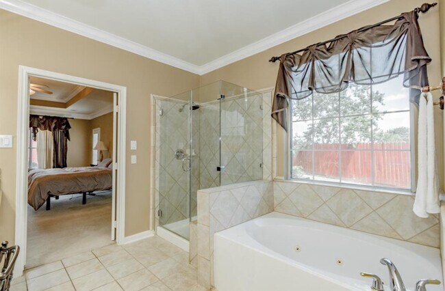 Building Photo - 303 N Elder Grove Dr
