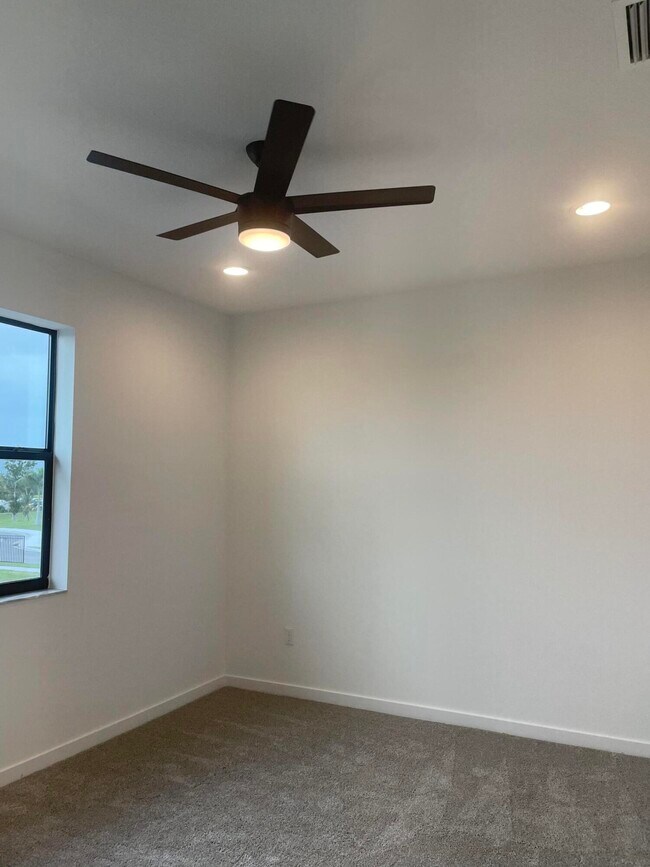 Building Photo - 8792 Antarus Dr