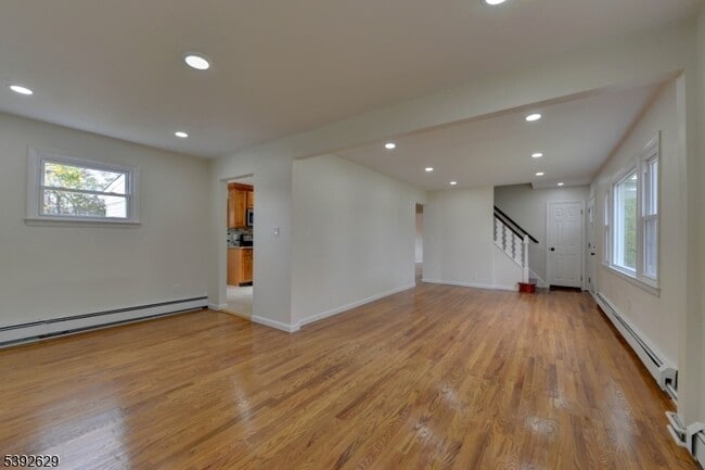 Building Photo - 29 Winifred Dr