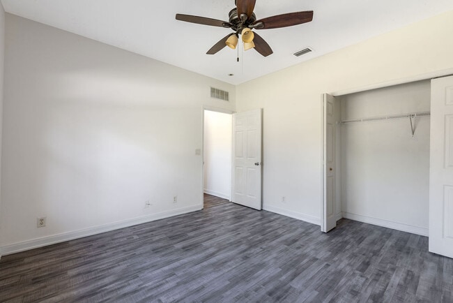 Building Photo - 13577 52nd Ct N