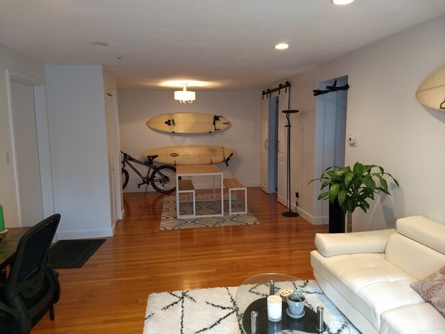 Building Photo - 112 Decatur St