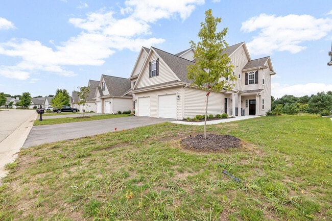 Building Photo - 1820 Horseshoe Ln