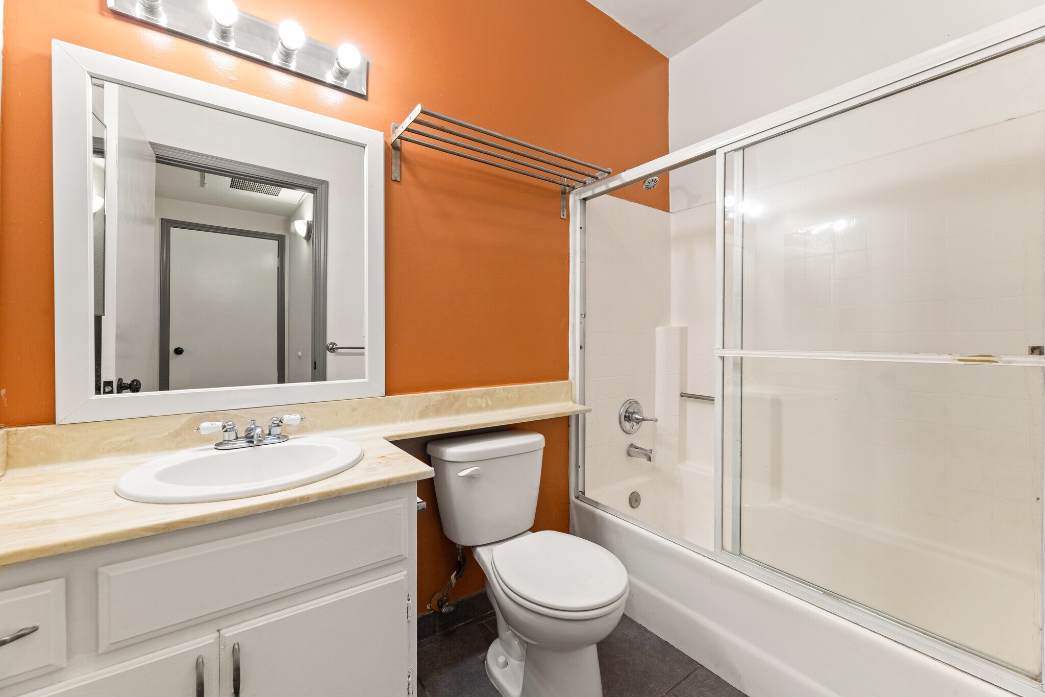 Building Photo - 10943 Laurel Canyon Blvd