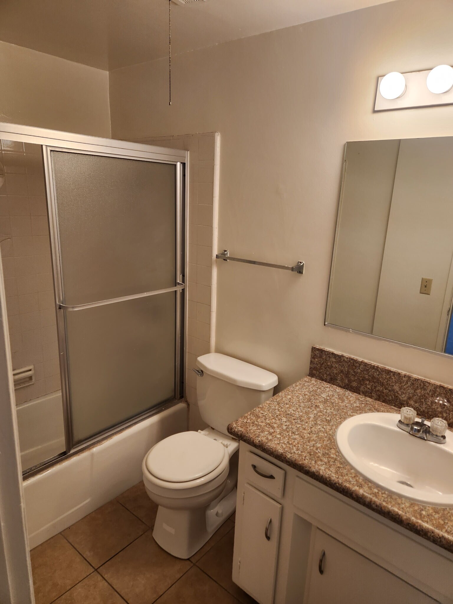 Building Photo - 1326 N Central Ave