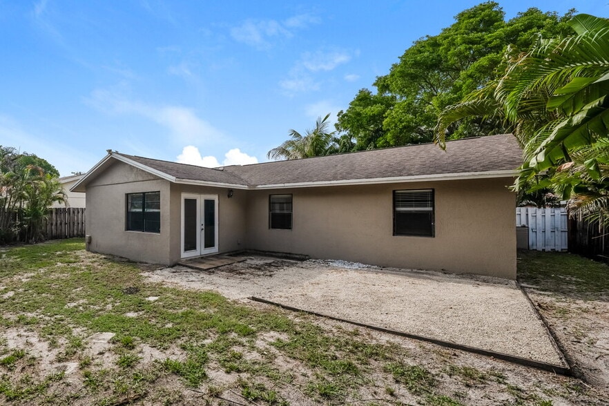 Building Photo - 9104 Affirmed Ln