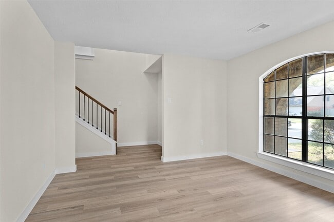 Building Photo - 4930 Northfork Dr