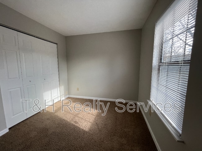 Building Photo - 5155 Brouse Ct
