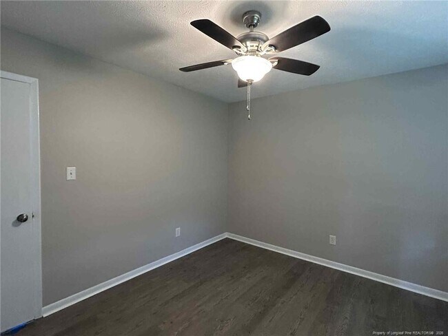 Building Photo - 6413 Worthington Dr